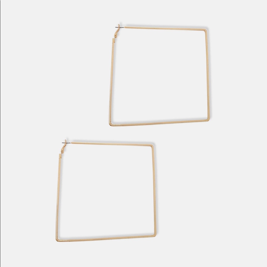 Missguided Nwt Large Square Gold Hoop Earring 8$